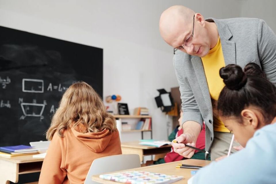 Lezioni individuali private gratuite e recuperi anni scolastici a Parma presso Istituto Vittorio Alfieri8